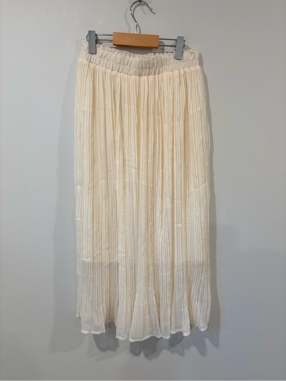 Oak + Fort Ivory Cream Pleated Sheer Midi Maxi Skirt Elastic Waist - Picture 3 of 8